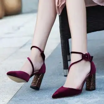 cksf百搭一字扣带尖头高跟鞋拼色粗跟包头凉鞋女2023新款交叉ck2023酒