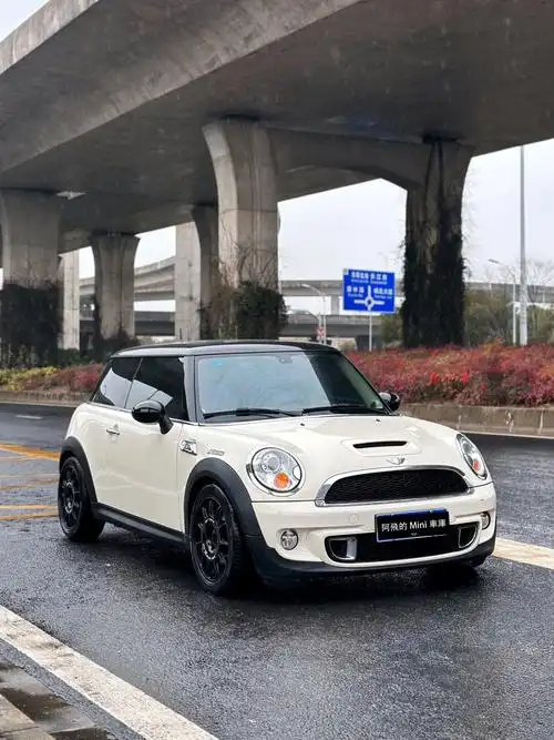 7万多的顶配mini r56s