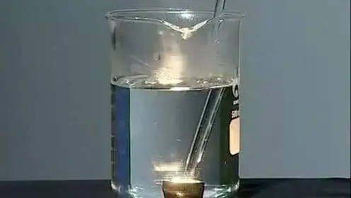 传统的白磷燃烧实验有危险,且污染大