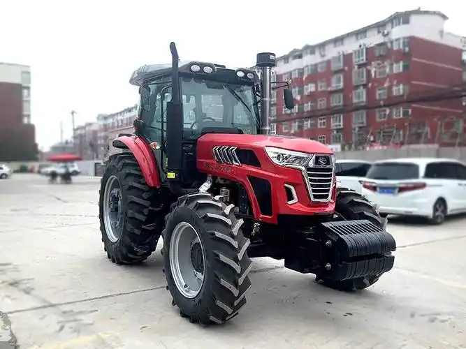 180马力拖拉机 大型拖拉机图片大全 - 洛阳路通重工机械有限公司