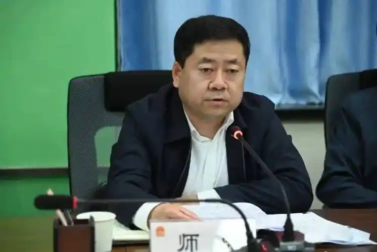 要闻旬邑县解放思想谋发展转变作风办实事主题教育活动动员会召开