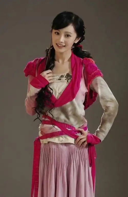 仙剑奇侠传3主演无滤镜定妆照释出 冲上热搜!