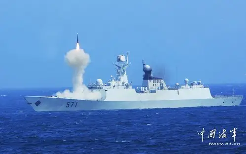 chinese navy holds drill in east china sea (1/5)
