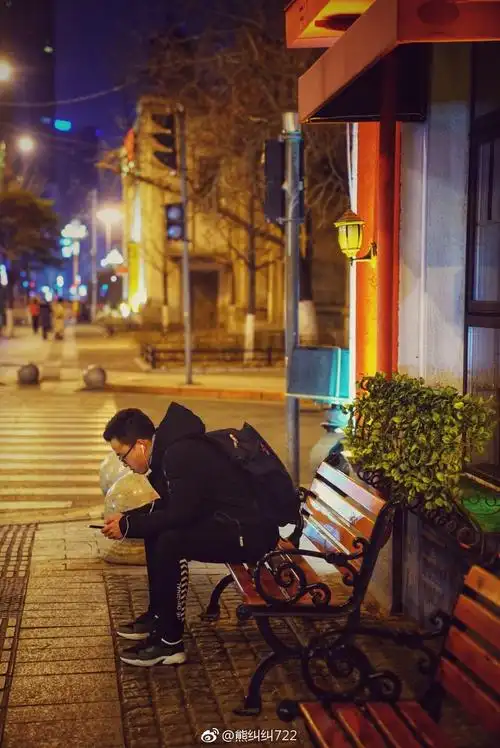 沈阳深夜九点半零下二度的街头并没有想象中冷