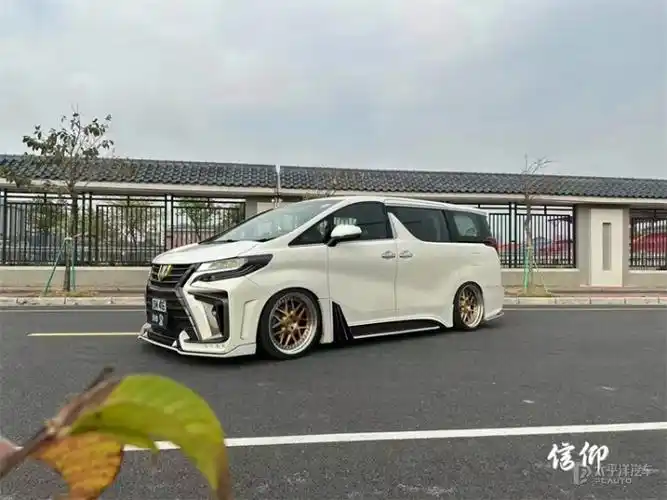 星级耀目丰田埃尔法改装airbft空气悬挂案例