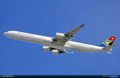 图:南非航空公司zs-snh号airbus a340-600型客机.