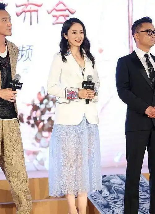 董洁同框董璇输太多!