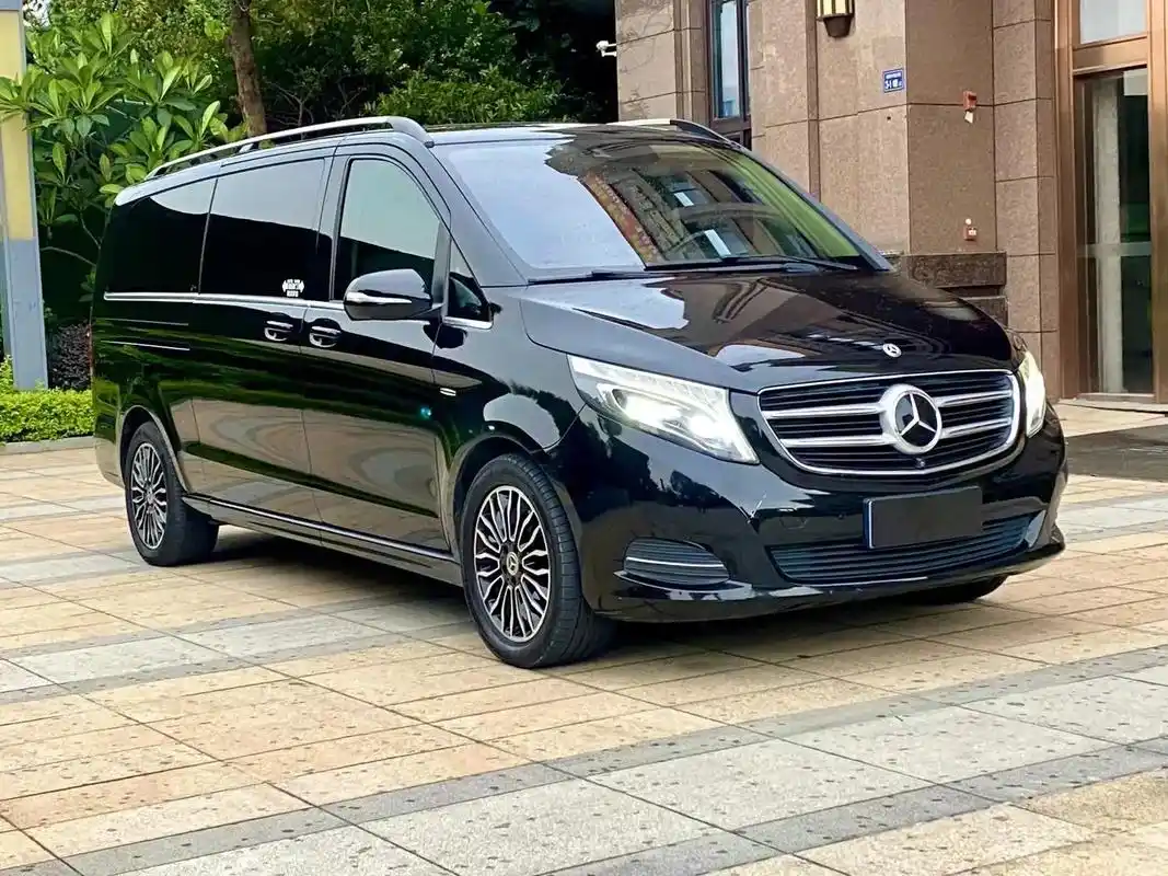 2019年上牌 奔驰v260l 尊贵版加.2019年上牌 奔 - 抖音