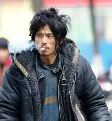 鼻梁有竖纹面相