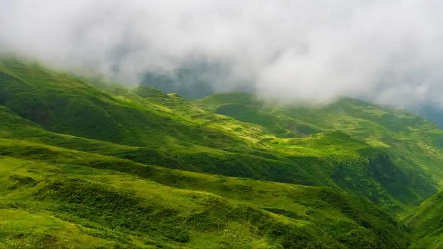 磅礴乌蒙 乌蒙大草原