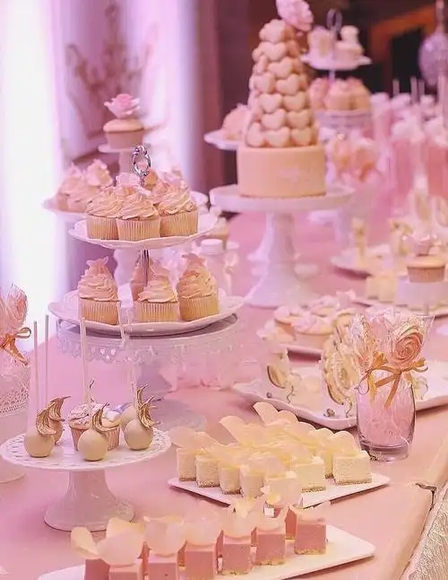 公司年会甜品台