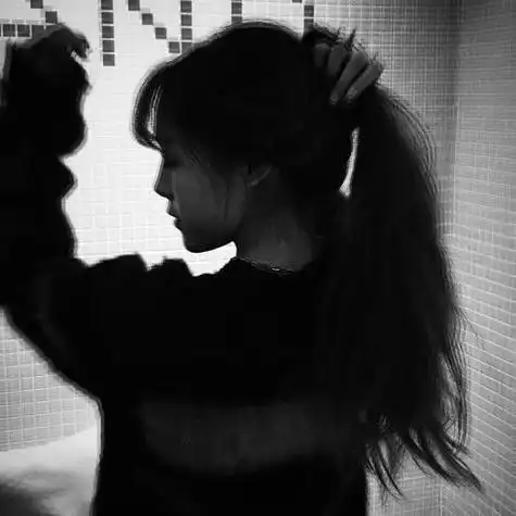 美女头像真人暗黑系