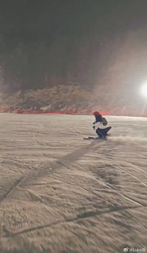 春节休闲去哪玩##享受滑雪来万龙##认真滑雪来万龙