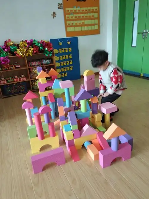 河东区机关幼儿园小一班区域活动精彩呈现--搭建游戏之我的大作