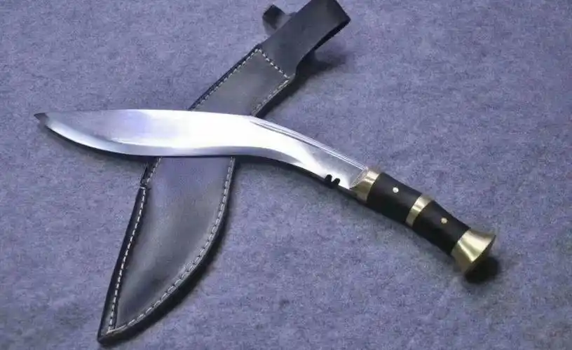 吴京的杀破狼,成龙的平底锅,功夫明星们玩兵器,信手拈来!