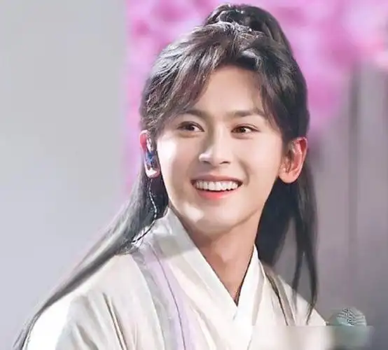 张哲瀚龚俊换头像告别周子舒温客行以梦为马天涯再会