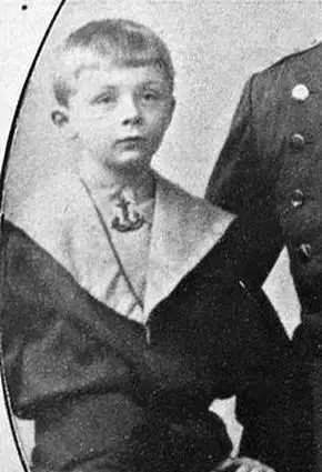 罕见的孩童照片希特勒和他的纳粹党羽