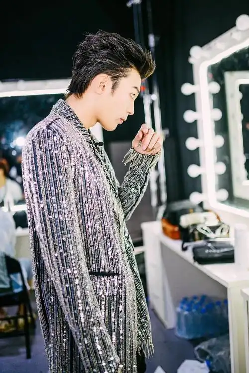 重新出发的brantb白景屹