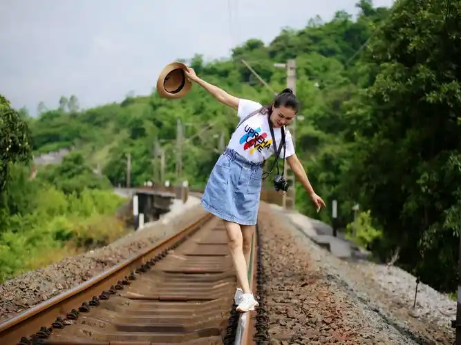 其它 铁轨情怀 写美篇这个端午节,突然想到旧铁轨走走拍拍.