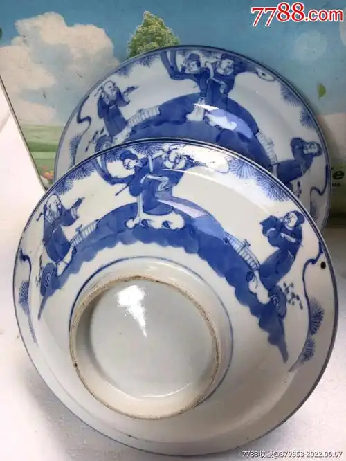 清代青花人物山水撇口大碗一对_价格2000元_第1张_7788收藏__收藏热线