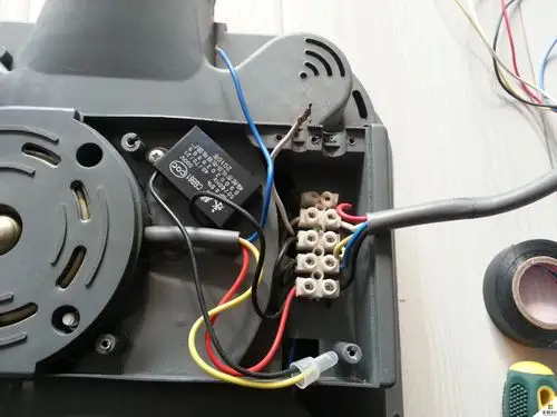 电脑放了一段时间开不了机,什么反应也没有,风扇也不转灯也不亮