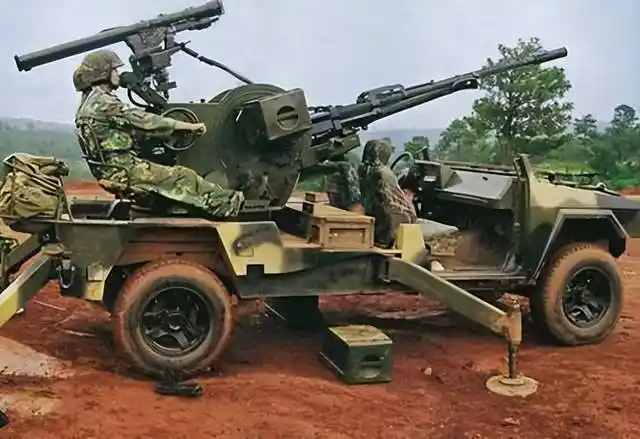 中国装备志——87式双管25mm高射炮