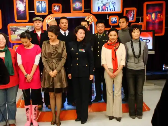 uz">张晶晶,出生于吉林省通化市,毕业于北京电影学院,中国内地女演员