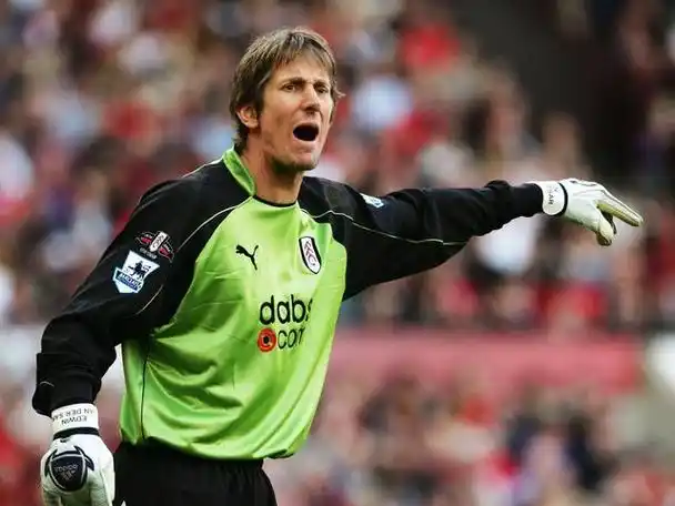 前曼联门将埃德温·范德萨因脑出血送往重症监护室,目前状况稳定