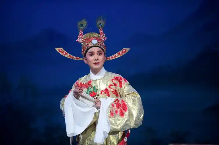 越剧《状元打更》