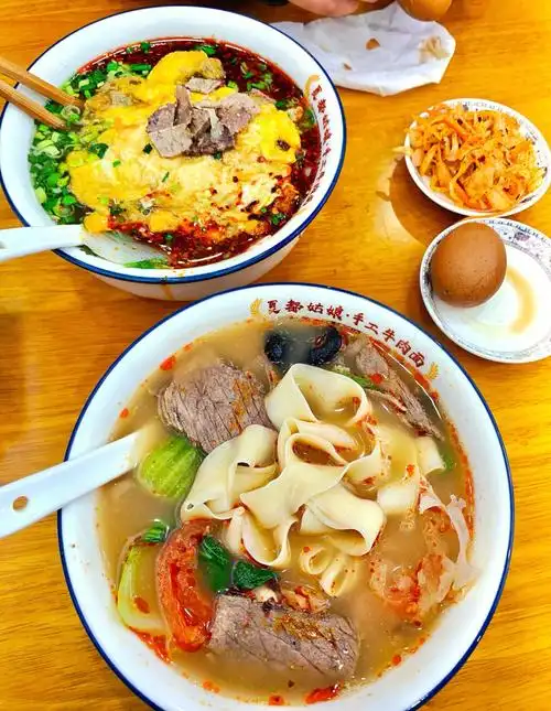 热腾腾的牛肉烩面谁不爱