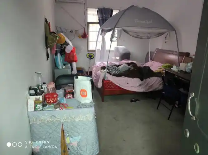 乡村单间宿舍改造