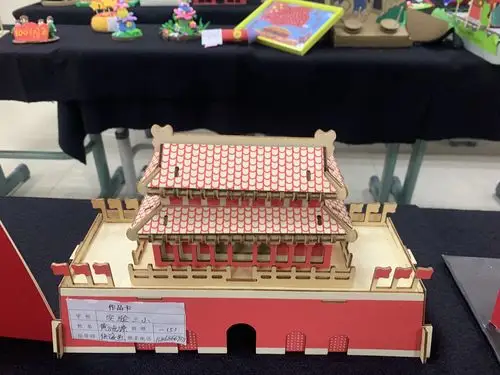 小手绘红心 喜迎建党百年 -----记实验三小学生手工制作活动