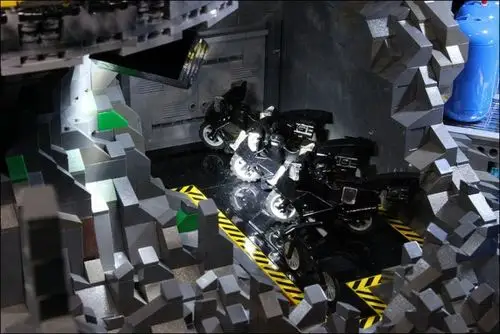 乐高蝙蝠侠洞穴(11张)