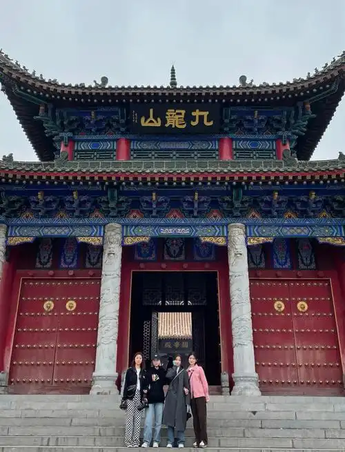 腿都快断了,不过照片还是很不错的上午我们去了九龙山和宝山,这两个