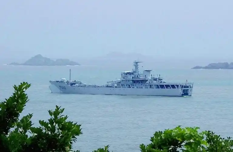 玉登级中型登陆舰