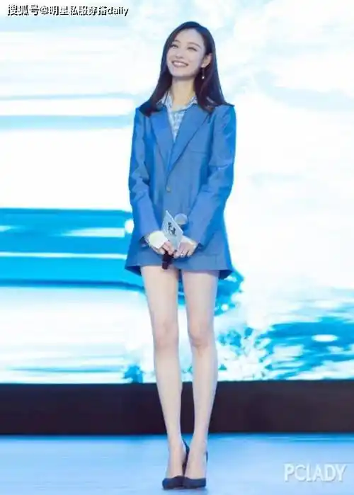 原创林允儿带火了简约穿搭西装衬衫阔腿裤33岁美出新高度