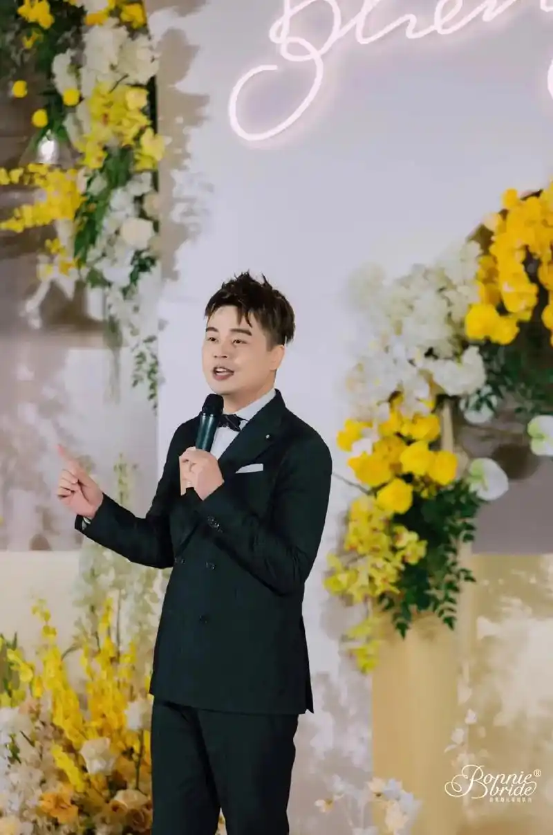 被王牌对王牌主持人沈涛祝福的婚礼,超甜!