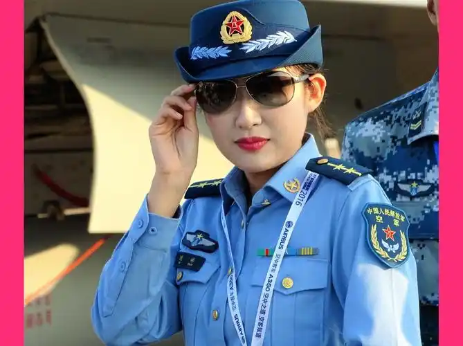 空军女讲解员选拔讲究四大标准,妹子林媛形象好走红军地
