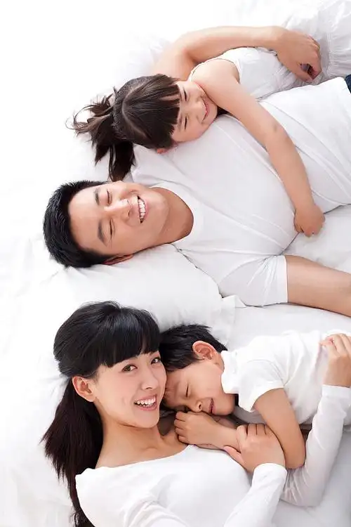 温馨的一家四口