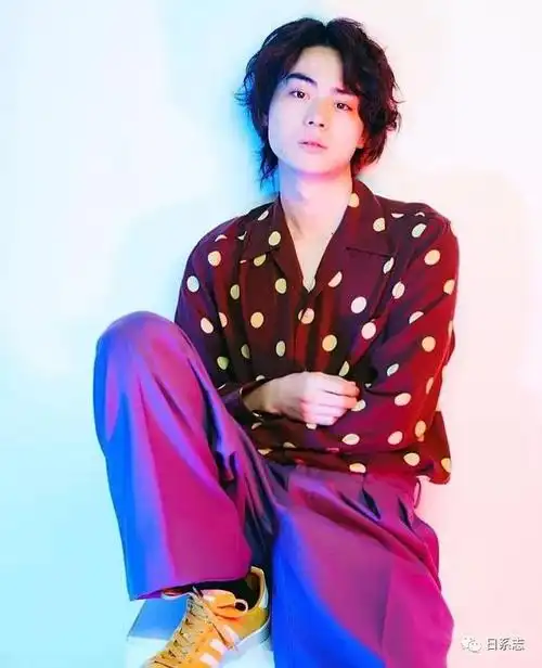 夏天怎样穿出一个菅田将晖