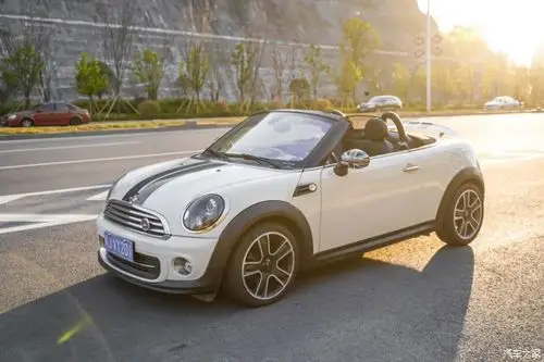 出售自用车辆miniroadster16敞篷