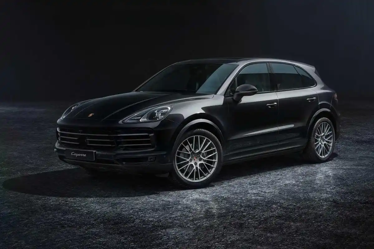 保时捷推出2022款卡宴铂金版,海外起价约50万,国内近100万元