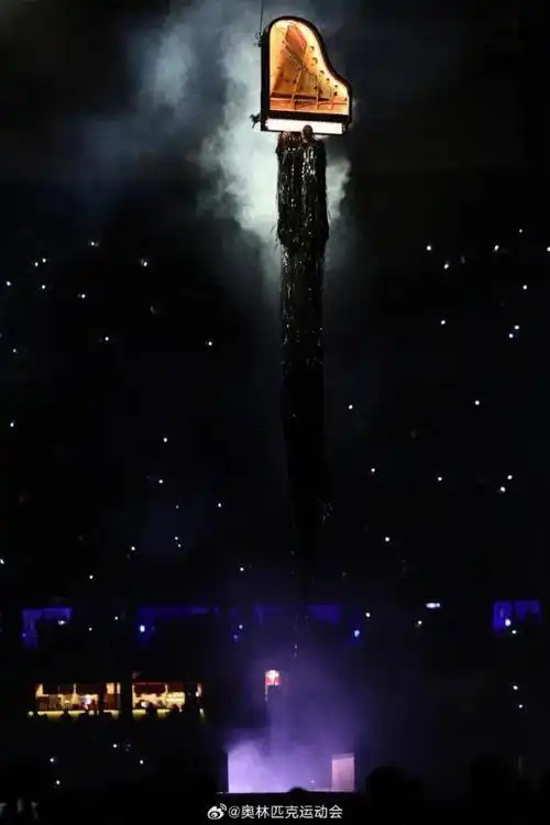 闭幕式舞台是世界地图_新闻频道_中华网