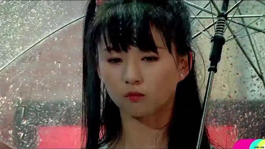 江直树雨中挽留袁湘琴,深情拥吻终成眷属_腾讯视频