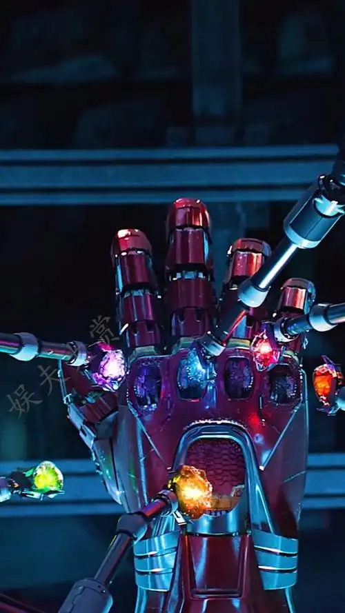 钢铁侠做出无限手套