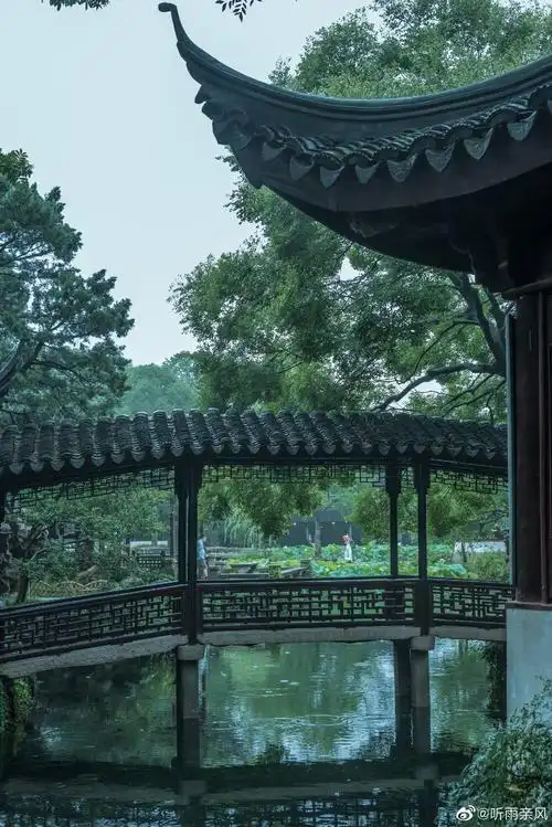 苏州拙政园小飞虹