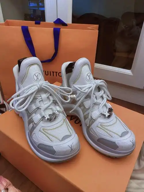 新入lv老爹鞋土不土的不重要自己喜欢就好