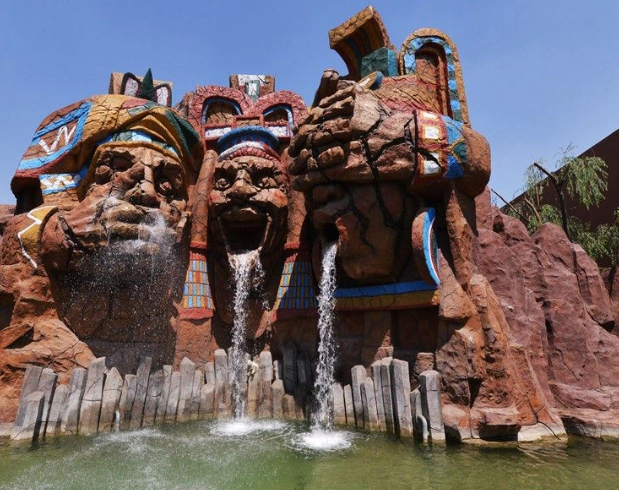 在这里,你可以租用电瓶车享受自由自在的快乐,也可以