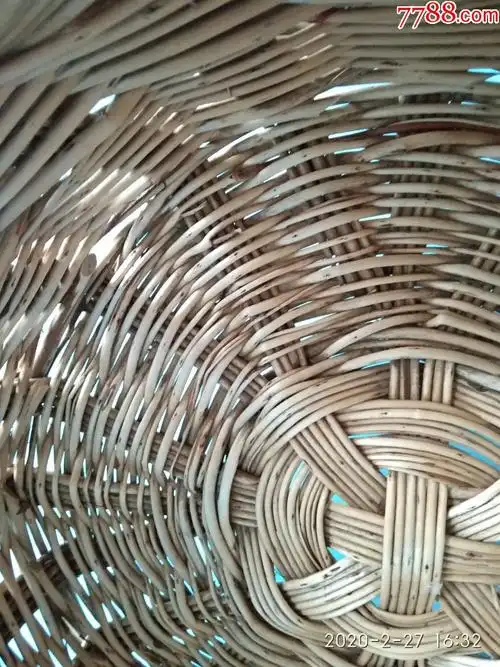 柳树柳条编织的收纳篮子【盆】