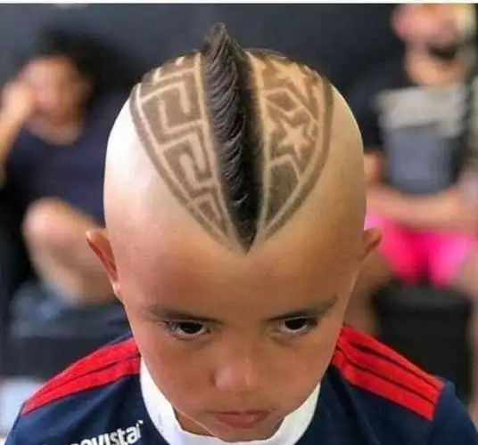 儿童发型男闪电刻痕 儿童刻痕发型-图片大观-奇异网